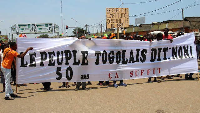 Fenêtre Sur l&rsquo;Afrique du 28/10/2017 : Togo, Retour à la constitution de 1992.