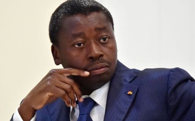 Bolloré – Castel, achat d’armes, ONU : Médiapart révèle  les dessous du soutien international à la dynastie Gnassingbé. La rue, seule solution pour l’opposition togolaise