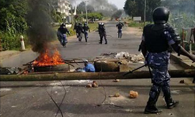 Sokodé coupée du reste du Togo, les violents affrontements toujours en cours 	  		  	 	  	 		  	 		  		Featured