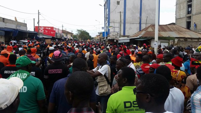 ​Togo: l’opposition marche, UNIR boit et danse !