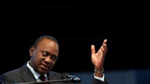 Kénya: Uhuru Kenyatta prononce son discours de président réélu