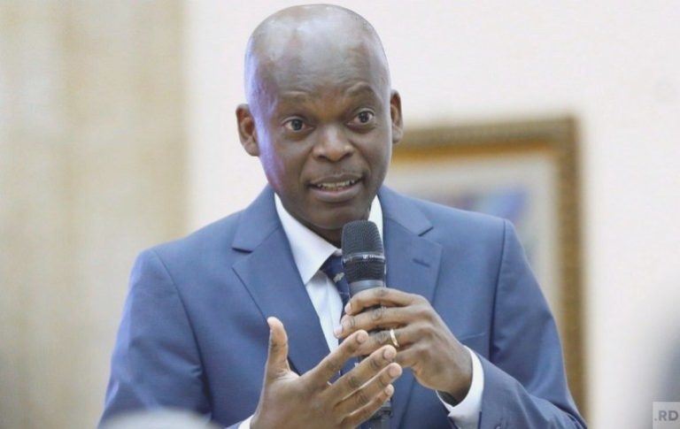 Le ministre Robert Dussey s&rsquo;« indigne » de la solution proposée par le diplomate gambien à la crise togolaise