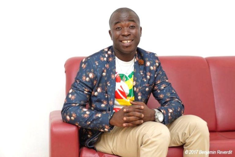 Togo / Malgré les polémiques qu’il suscite, l’humoriste Gogoligo se dit défenseur de la paix