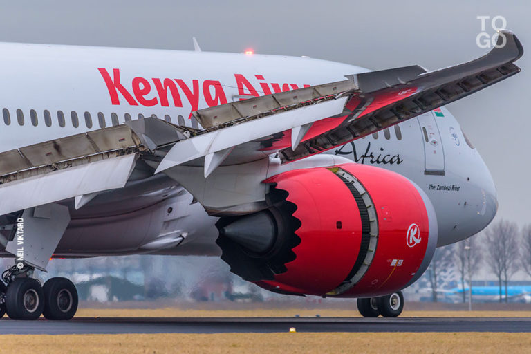 Kenya Airways et Egypt Air en approche sur LFW