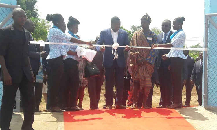La centrale photovoltaïque de Bavou inaugurée par Faure Gnassingbé 	  		  	 	  	 		  	 		  		Featured