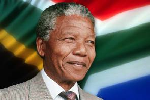 Afrique du Sud: le nom de Nelson Mandela cité dans les ‘Paradise Papers’