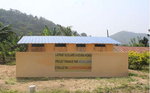 La corporation Bazabaza et la compagnie américaine « AEGIS LIVING SENIOR COMMUNITIES » viennent de construire des latrines à Kouma dans la préfecture de Kloto