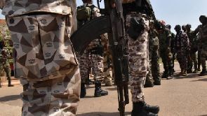 Côte d’Ivoire : près de 1000 militaires quittent l’armée