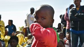 Libye: les Nations Unies veulent sauver 36 000 enfants migrants