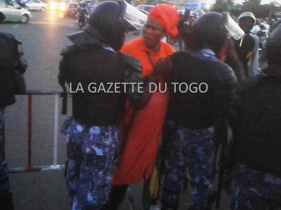 Togo, Abus et Impunité : Violence gratuite des Forces de l’«Ordre» et de «Défense» contre de paisibles citoyens. De la pure lâcheté !
