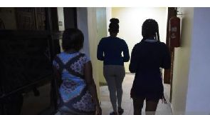 Dakar: une femme mariée et une enseignante parmi des prostituées arrêtées