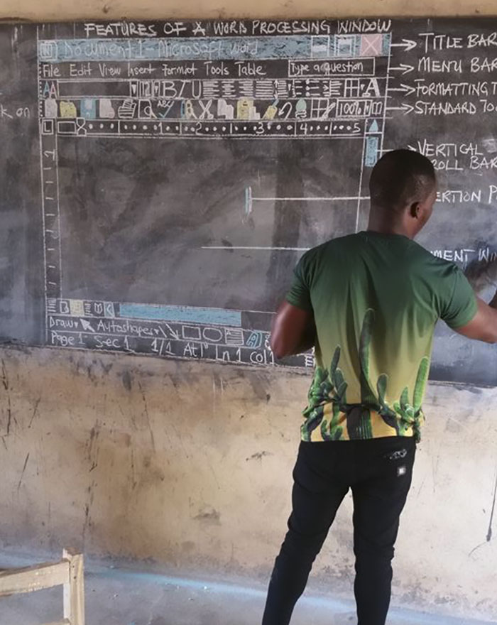 Ghana: il enseigne Microsoft Word à la craie et devient célèbre