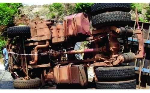 Accident de la route d’un camion militaire : Une dizaine de morts annoncée