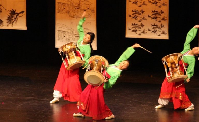 Conférence sur la danse traditionnelle: artistes, promoteurs culturels et autorités se donnent rendez-vous à l’IFL