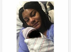 Elle partage sur internet la photo de son nouveau-né mort