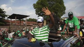 Présidentielle en Sierra Leone: pas de vainqueur dès le premier tour