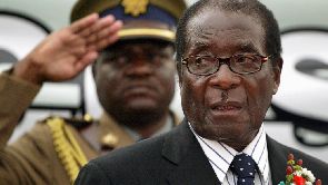Zimbabwe: Mugabe critique Mnangagwa et l’Afrique du Sud