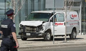 [URGENT] Toronto: un véhicule fonce sur les piétons, 9 morts
