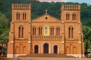 Bangui: 9 morts dans l’attaque de l’église Notre-Dame de Fatima