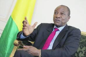 Dossier Bolloré: Alpha Condé, le président guinéen sort de sa réserve