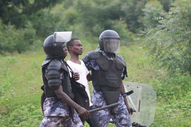 Togo, Tortures et Violences militaires à la Gendarmerie : Une victime raconte « On nous arrosait d’eau pour nous empêcher de dormir…»