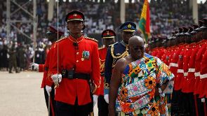 Ghana: les membres du gouvernement interdits de voyages à l’étranger