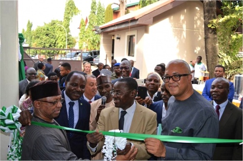 Un Centre régional de contrôle et de gestion des épidémies, inauguré ce jour à Abuja par le Ministre togolais de la Santé