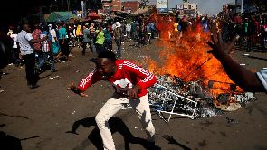 Zimbabwe: heurts entre partisans de l’opposition et forces de l’ordre