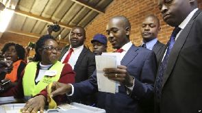 Zimbabwe: l’opposition va contester les résultats de la présidentielle