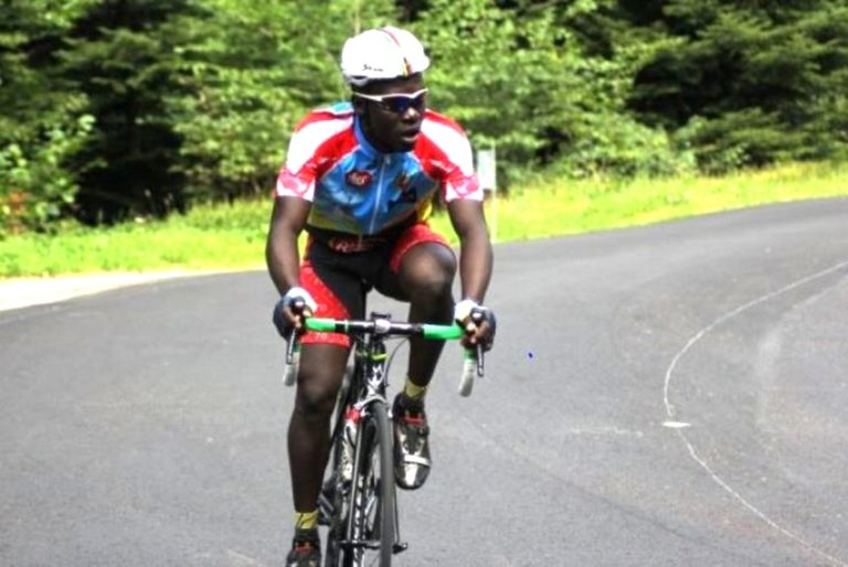 Kpalimé-Ouagadougou (950 km) / Le cycliste togolais Raouf Akanga veut battre son propre record