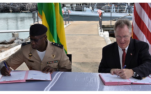 Le Gouvernement des Etats-Unis d’Amérique offre une vedette rapide à la Marine Togolaise
