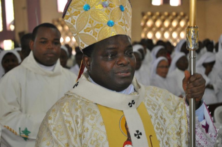 Togo/75 années d’existence, 46 ans au service de l’église : Mgr Denis Amuzu Dzakpah est en fête!