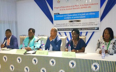 Un colloque sur l’éducation à la paix en milieu scolaire et universitaire  se tient à Lomé