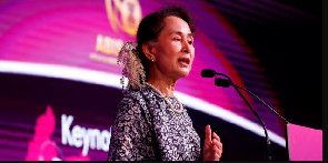 Affaire Rohingyas: Aung San Suu Kyi déchue d’un prix par Amnesty International