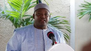 Gambie: Adama Barrow réduit le train de vie de l’Etat pour faire des économies