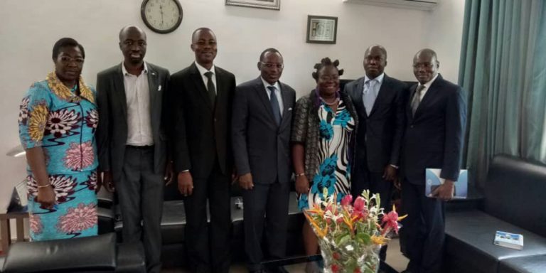 Togo/ Les ingénieurs  confient « son sort » de l’ONIT au ministre Nicoué Broohm