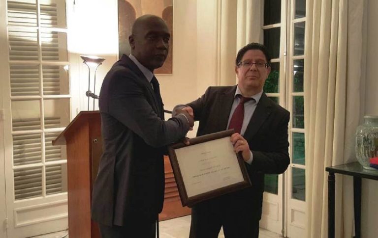 Distinction : Le togolais Emmanuel Sogbadji devient chevalier des arts et des lettres de la France