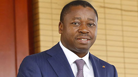 Faure Gnassingbé joue la deuxième mi-temps                                                                             25 janvier 2019