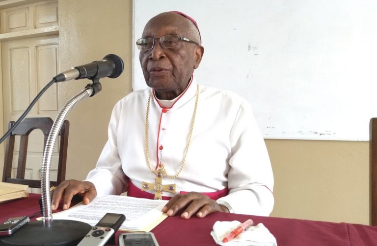 Mgr Kpodzro a trouvé la clé de la libération du peuple togolais de la dictature