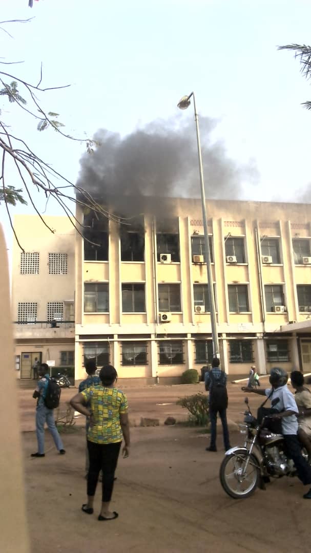 Togo/ Du feu à l’Université de Lomé ce lundi !