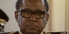 Le 24 avril 1990, Mobutu annonce les larmes aux yeux le tournant du multipartisme