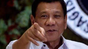 Philippines: le président Duterte se vante de son ‘énorme pénis’