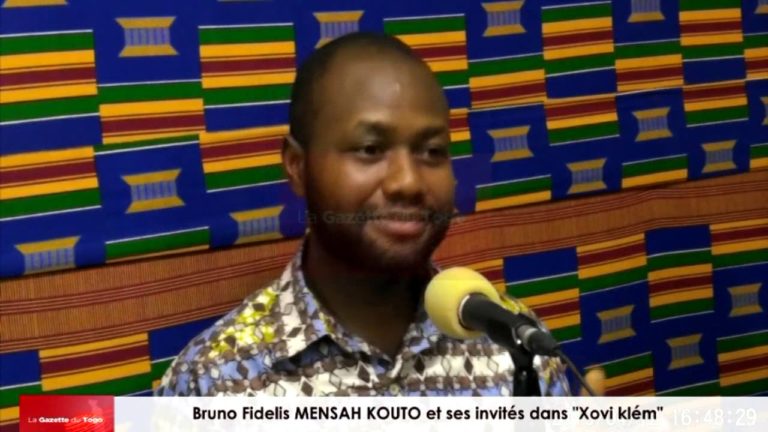 Bruno Fidelis MENSAH KOUTO et ses invités dans l’émission « Xovi klém » pour le décryptage