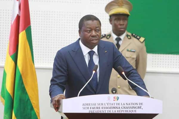 Triste sort pour la pratique démocratique au Togo/Faure à son aise avec ses députés désignés : Un long discours soporifique de campagne qui consacre la ménopause politique avancée du régime