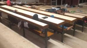 À Abidjan, des étudiants privés de logement dorment dans les amphis