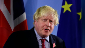 Brexit: Boris Johnson cité à comparaître pour mensonges