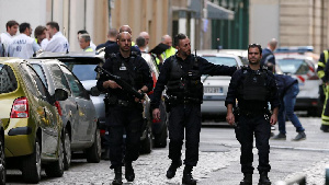 Colis piégé à Lyon: le principal suspect a admis avoir fait allégeance à Daech