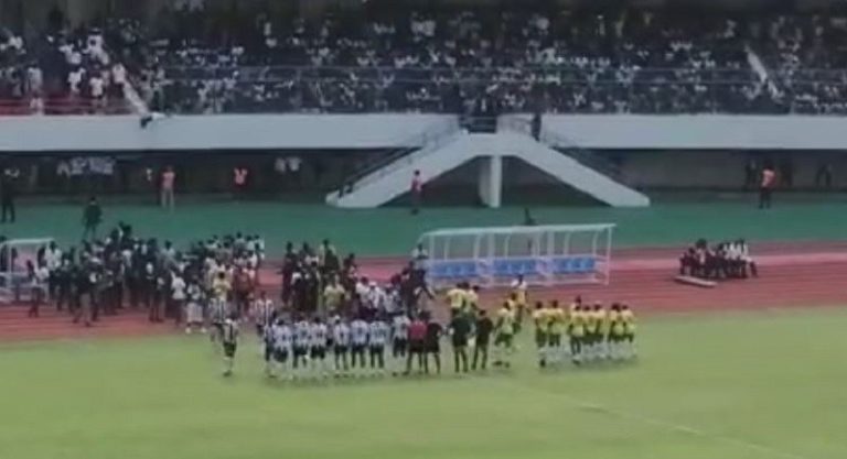 Togo : Au stade de Kégué ce samedi, le public a crié ‘Claude Leroy, Démission’ (vidéo)