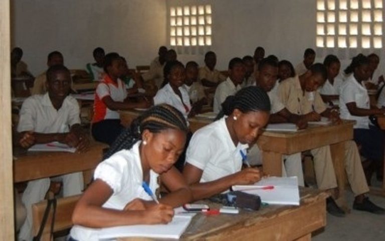 Togo – Examen : les élèves doivent-ils payer avant de recevoir leurs relevés ?, la réponse