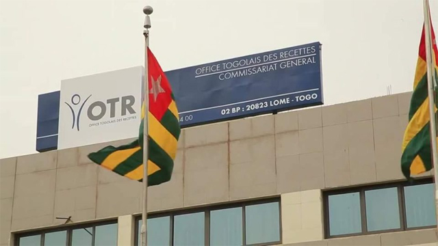 Togo, l’écran de fumée de la « Justice » plus opaque que jamais  : 5 agents de l’OTR condamnés à 7 ans de prison pour détournement de 17 milliards de FCFA? Vraiment?
